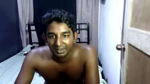 rayvienn online show from May 3, 4:02 pm