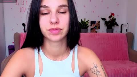 Molly online show from July 3, 7:13 am