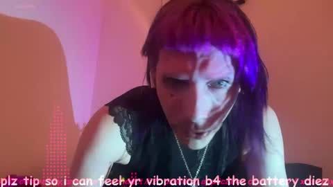 pixie_praxis online show from December 18, 8:09 am