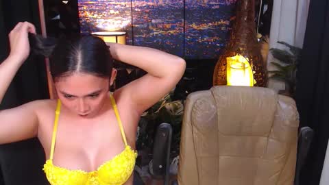 pixiewinky online show from December 14, 2:07 am