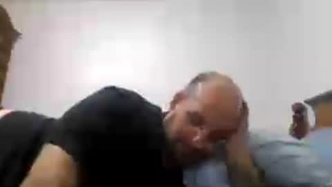 dee online show from July 3, 3:22 am