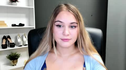 Valeria online show from July 25, 6:33 am