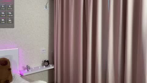Simona and Bonnie online show from May 20, 3:07 pm