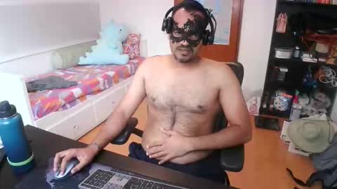 Call me Sam. If you like me follow my favourite girl on cb elizacarter online show from April 12, 11:25 am