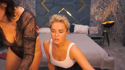 Ira brunette and Vika blonde online show from February 1, 1:52 pm