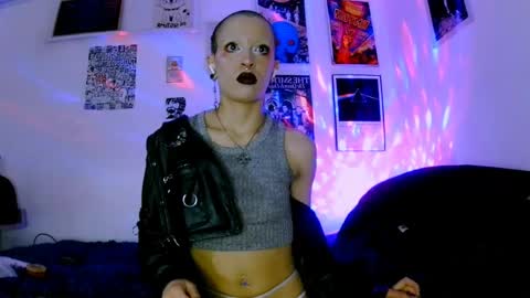    online show from June 6, 1:33 am