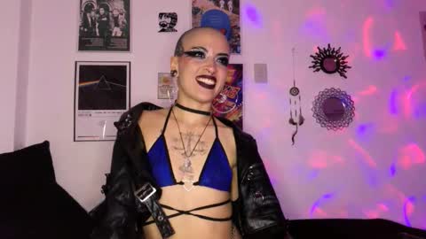    online show from October 21, 2:27 am