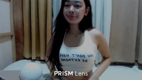 WildWhisper online show from May 20, 11:38 am