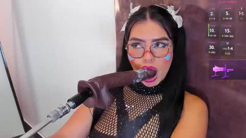 pocahontas_lantina online show from January 17, 4:00 am