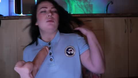 Lisa online show from January 7, 11:56 pm