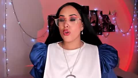 Willow                      Hours 12pm to 630pm Colombian time FRIDAY AND SUNDAY FREE DAYS online show from November 29, 5:53 pm