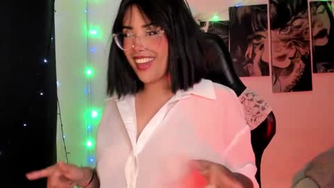 Willow                      Hours 12pm to 630pm Colombian time FRIDAY AND SUNDAY FREE DAYS online show from December 20, 5:53 pm