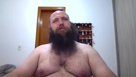 Snapshot of polar_bear91 chatting on February 6, 3:37 am Bear online show from February 6, 3:37 am