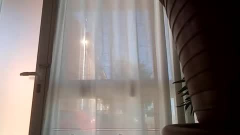 pollon305152 online show from September 25, 4:03 pm