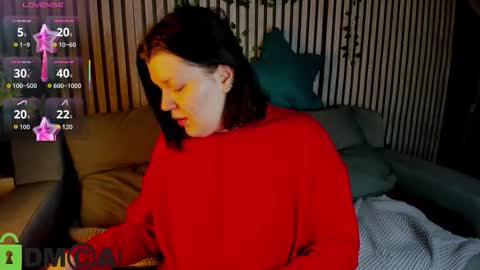 Polly online show from December 14, 1:56 am