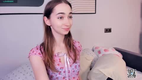 Polly online show from September 18, 7:34 am