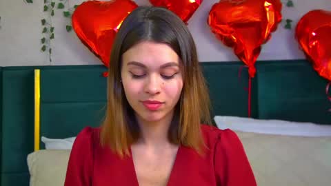 Snapshot of pollylanders chatting on February 14, 10:58 pm Polly online show from February 14, 10:58 pm