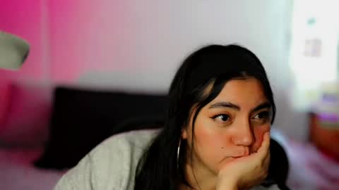 Poppy Kensington online show from May 25, 8:04 pm