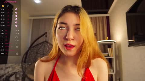 Snapshot of popy_star chatting on March 7, 5:07 am Agnes online show from March 7, 5:07 am