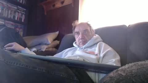 Snapshot of porkingit400 chatting on February 24, 2:37 pm porkingit400 online show from February 24, 2:37 pm