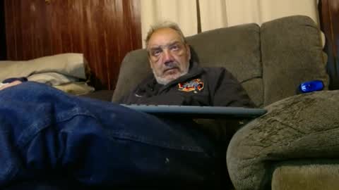 Snapshot of porkingit400 chatting on December 3, 12:52 am porkingit400 online show from December 3, 12:52 am