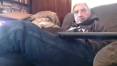 Snapshot of porkingit400 chatting on December 25, 3:28 pm porkingit400 online show from December 25, 3:28 pm