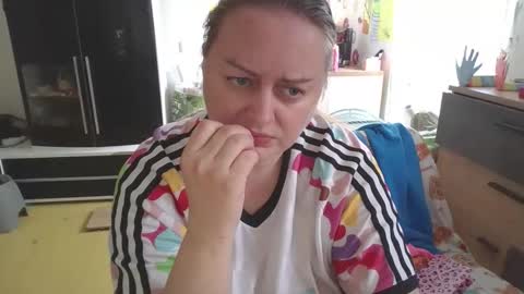 MelissOfficial online show from March 15, 2:53 pm