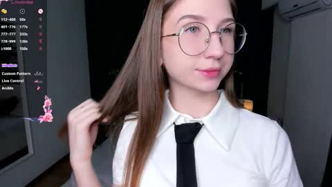 Elizabeth online show from January 31, 7:22 pm