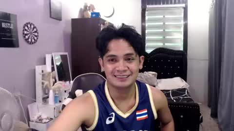 VEeeAsian online show from July 24, 6:54 am