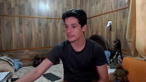 chris independent  online show from January 5, 9:29 pm