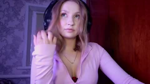 pr_in_cess_ online show from October 15, 8:09 pm