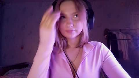 pr_in_cess_ online show from September 9, 7:25 pm