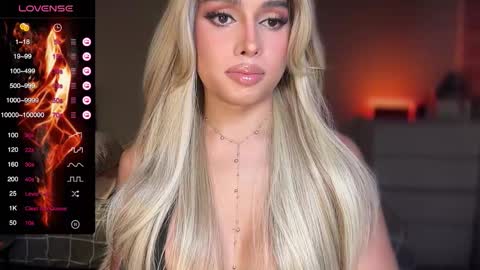 Oh my Amber online show from October 17, 12:53 pm