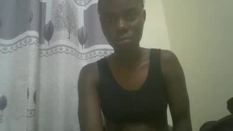 prettiest_doll online show from December 20, 12:39 am