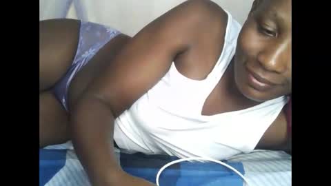 pretty_ass07 online show from May 6, 5:08 pm