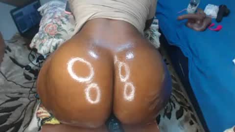 pretty_clare online show from June 15, 4:21 pm