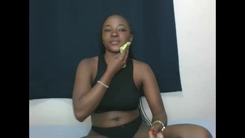 Snapshot of pretty_ebony2 chatting on October 15, 11:33 am Anne online show from October 15, 11:33 am