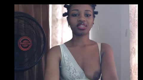 Pretty ebonygirl2 online show from February 28, 10:30 am