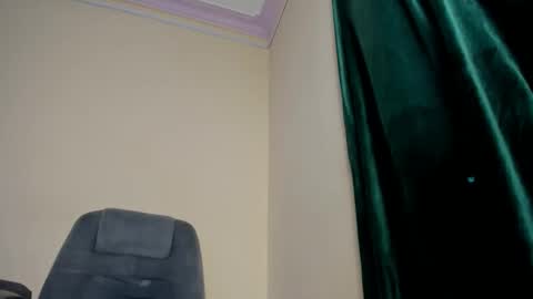 kezzy online show from March 10, 10:28 am