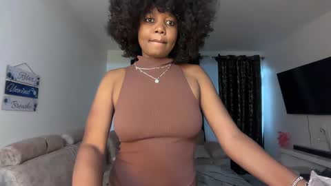 Pretty peaches online show from January 14, 9:45 pm