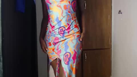 pretty_petitebody online show from September 16, 7:17 pm