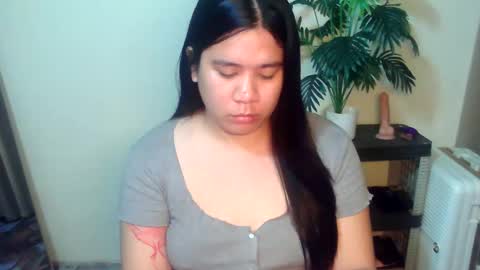 pretty stela online show from February 8, 3:43 am