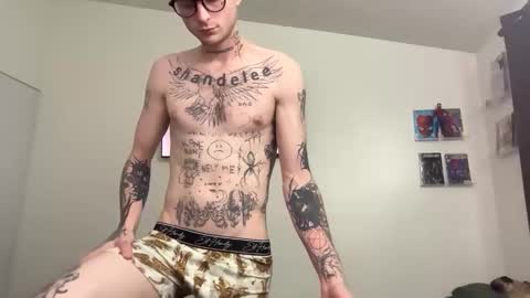 pretty boy online show from February 9, 5:55 am