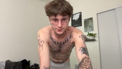 pretty boy online show from June 9, 4:56 am