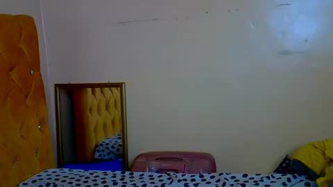 prettycandy0 online show from March 3, 4:47 pm