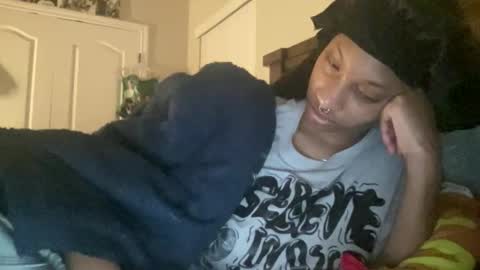 prettyfacefemale online show from March 16, 6:50 am