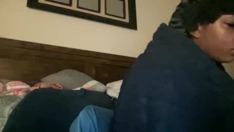 prettyfacefemale online show from April 15, 7:58 pm