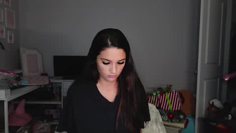 prettygirllltorii online show from January 16, 12:19 am