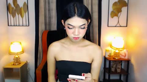 prettyhothugecock online show from December 13, 9:57 am