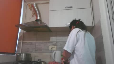 prettyjulliette online show from May 17, 3:43 pm